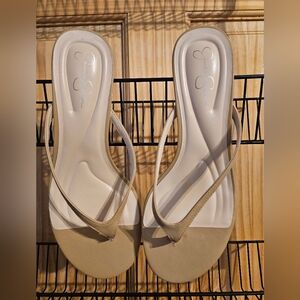 Jessica Simpson Yuri Beige Kitten Heel Sandals Size 8 New